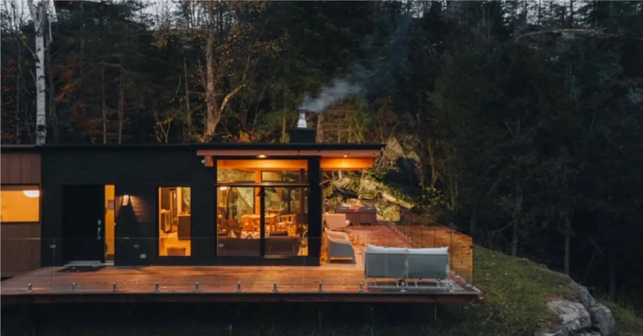 Panoramic Contemporary Chalet photo 2