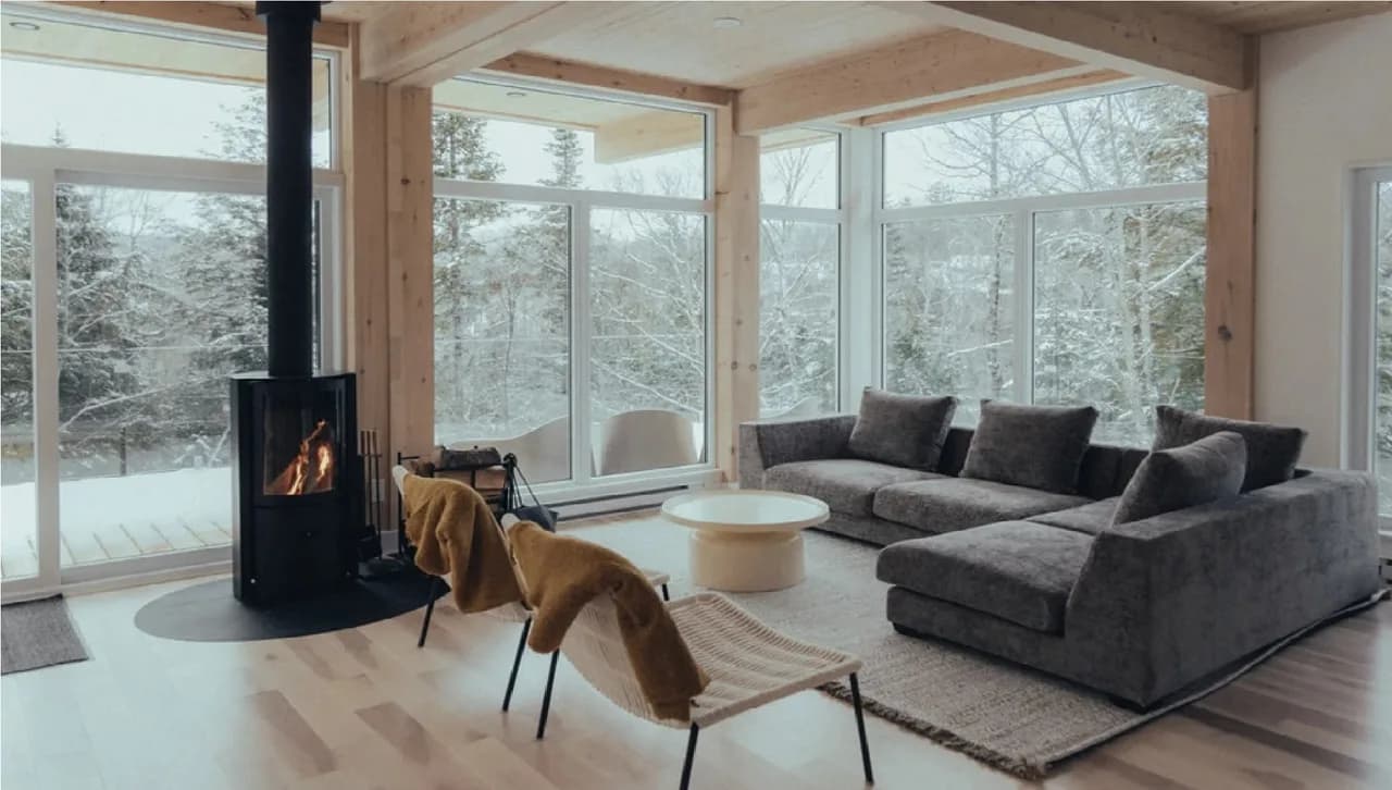 Snow Chalet Perched in the Treetops of Tremblant photo 2
