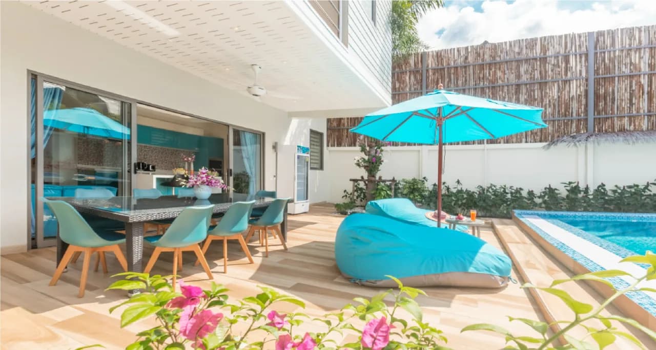 Cozy 3 Storey Villa Surrounded by a Charming  Yard photo 5