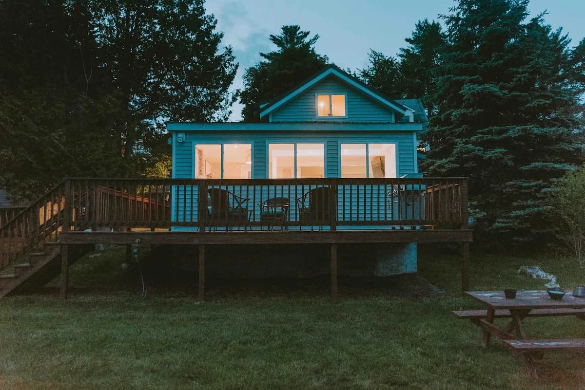 Lakefront One Bedroom Cottage in Manchester, Vermont photo 5