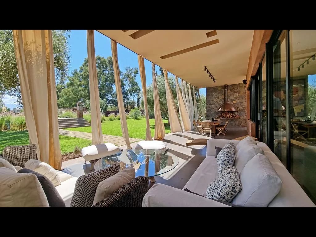Architect's Californian Style Villa photo 2