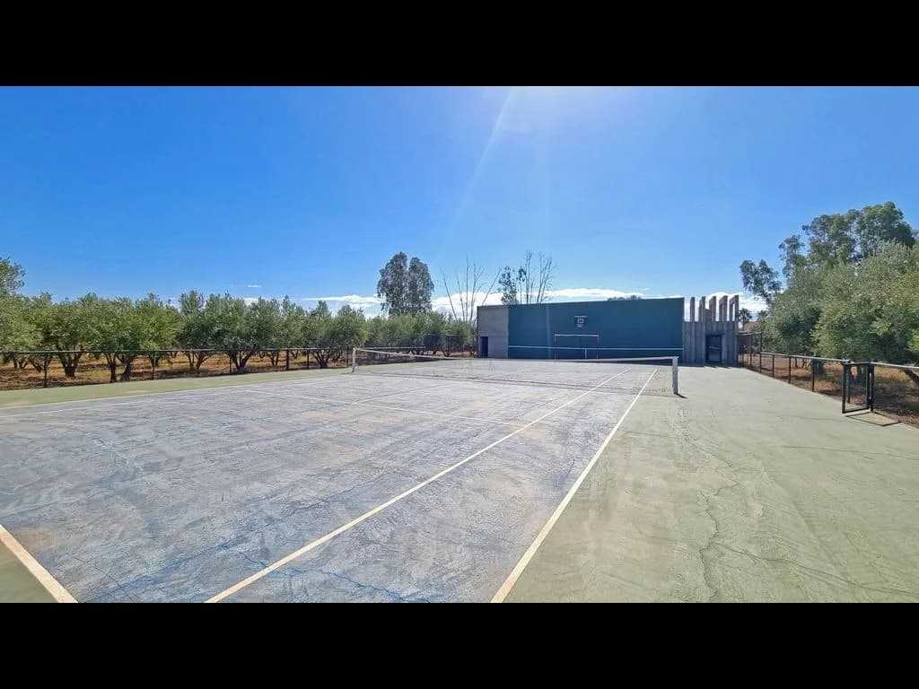 Architect's Californian Style Villa photo 4