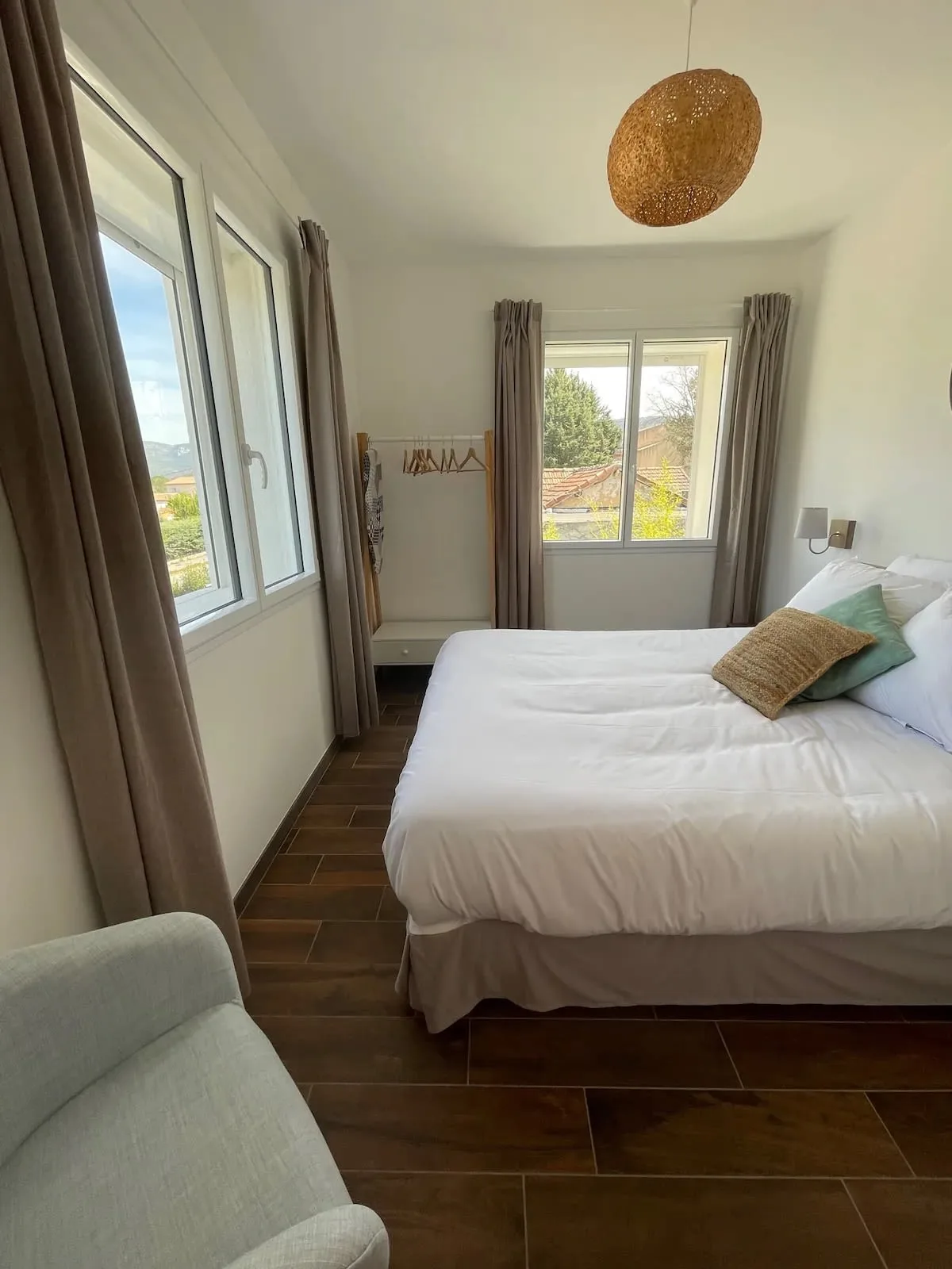 Posh Flat With A Great View Of The Sainte Victoire photo 3
