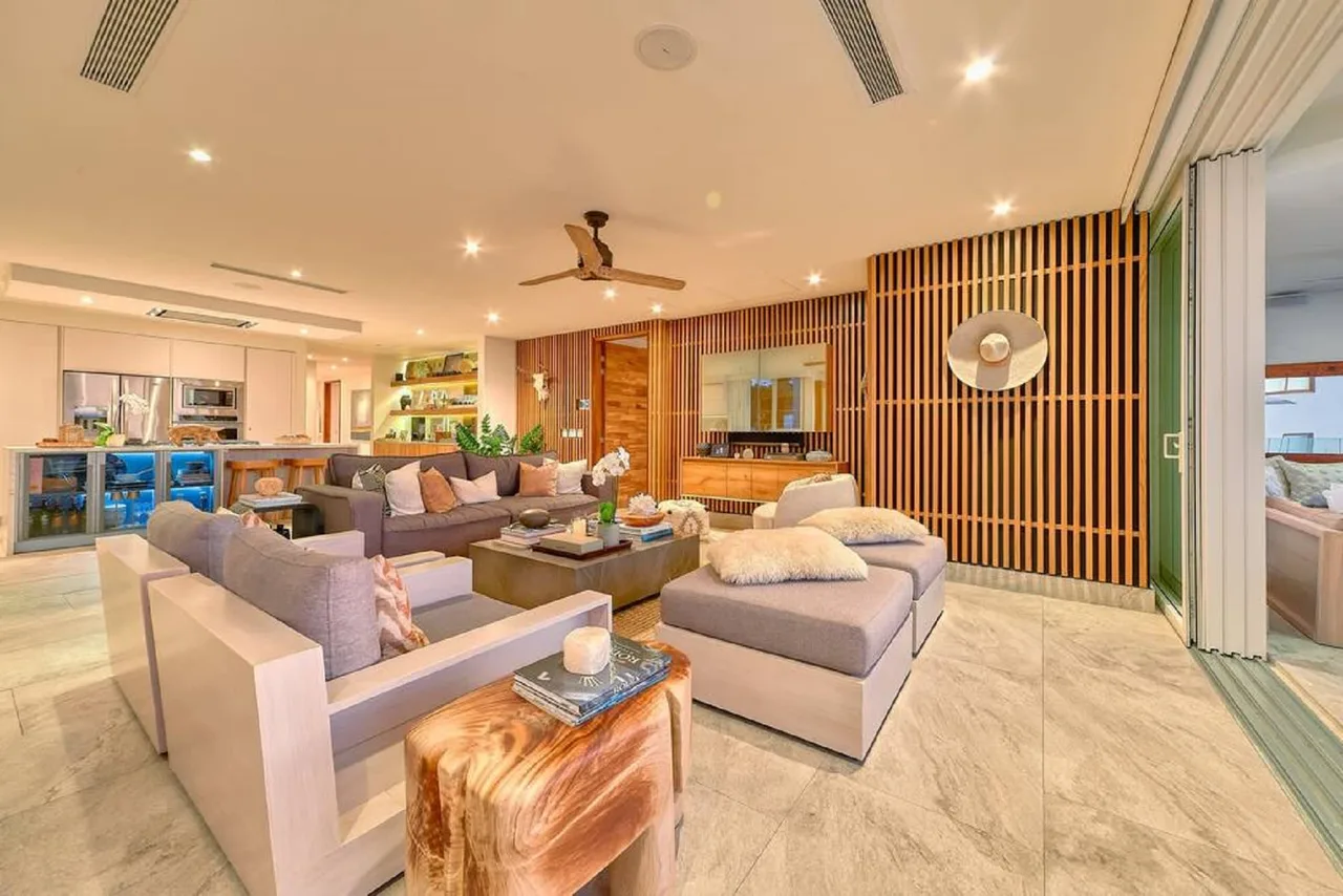 Luxury Retreat In A  Gorgeous 3BR Residence photo 2