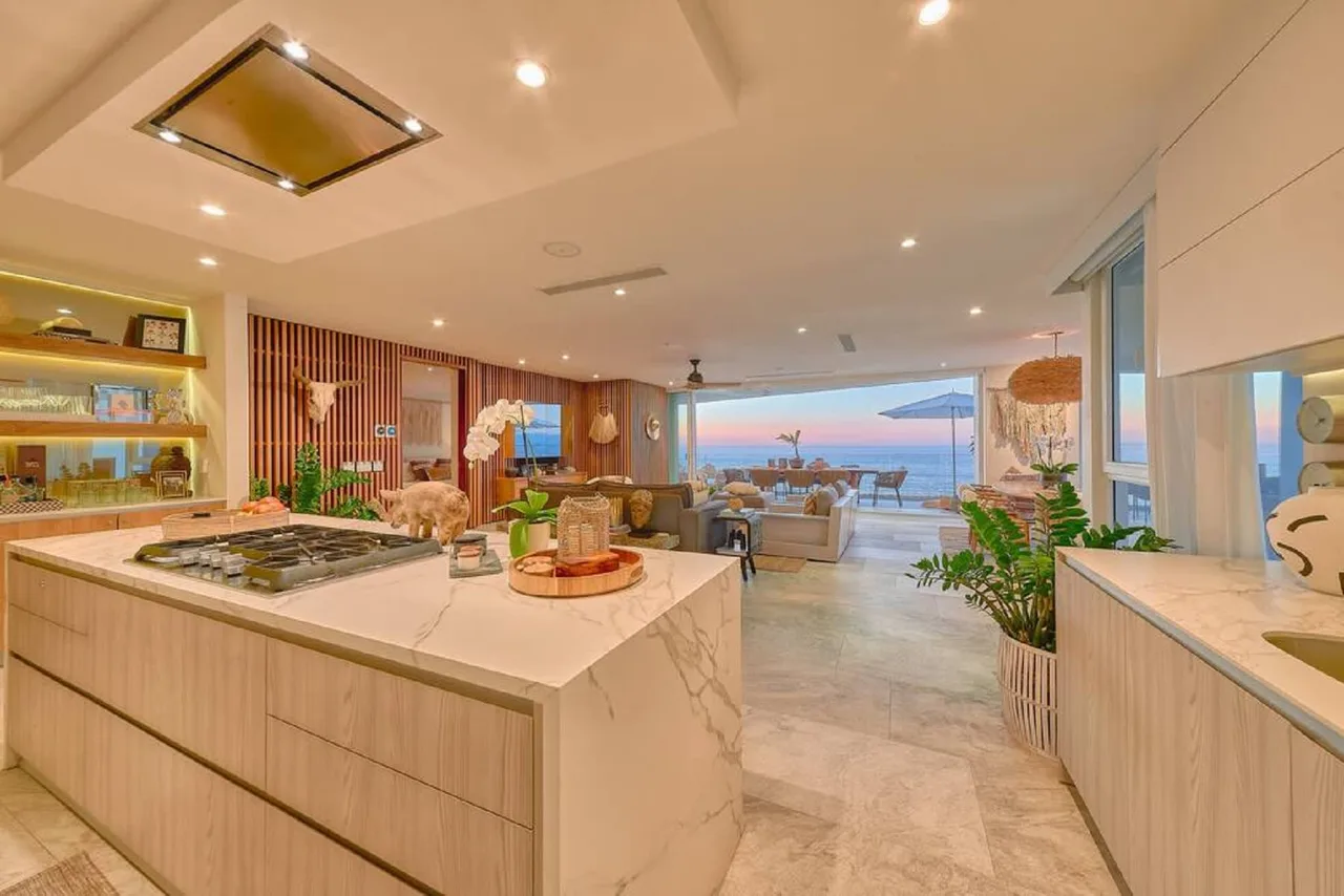 Luxury Retreat In A  Gorgeous 3BR Residence photo 3