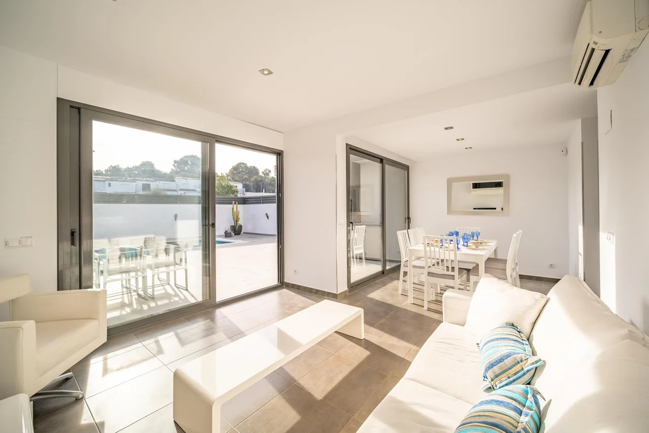 Beautiful Catalonian Villa with private pool photo 2