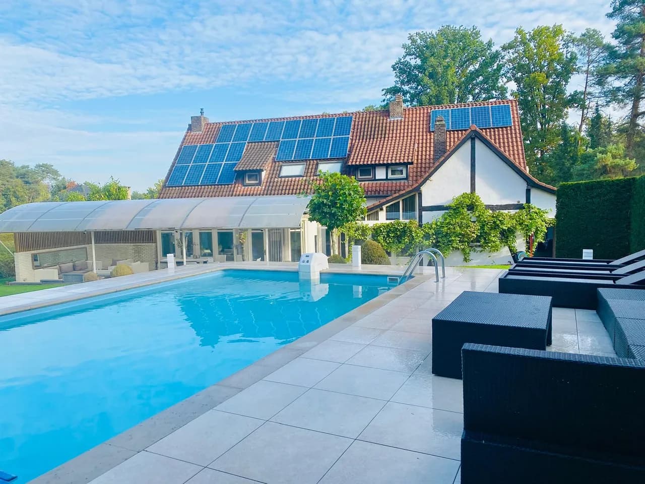 Accessible Luxury Villa with Pool in Houthalen-Helchteren