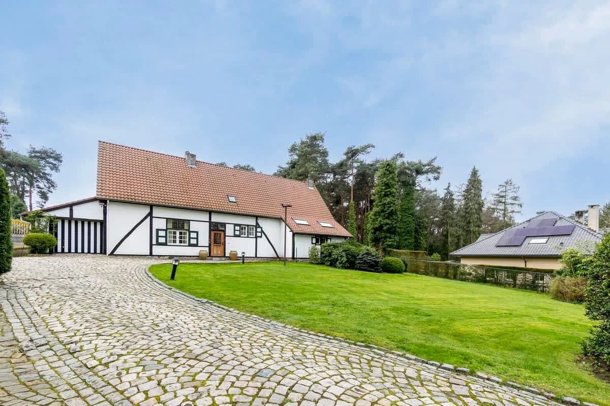 Accessible Luxury Villa with Pool in Houthalen-Helchteren photo 2