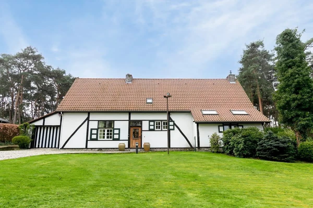 Accessible Luxury Villa with Pool in Houthalen-Helchteren photo 3