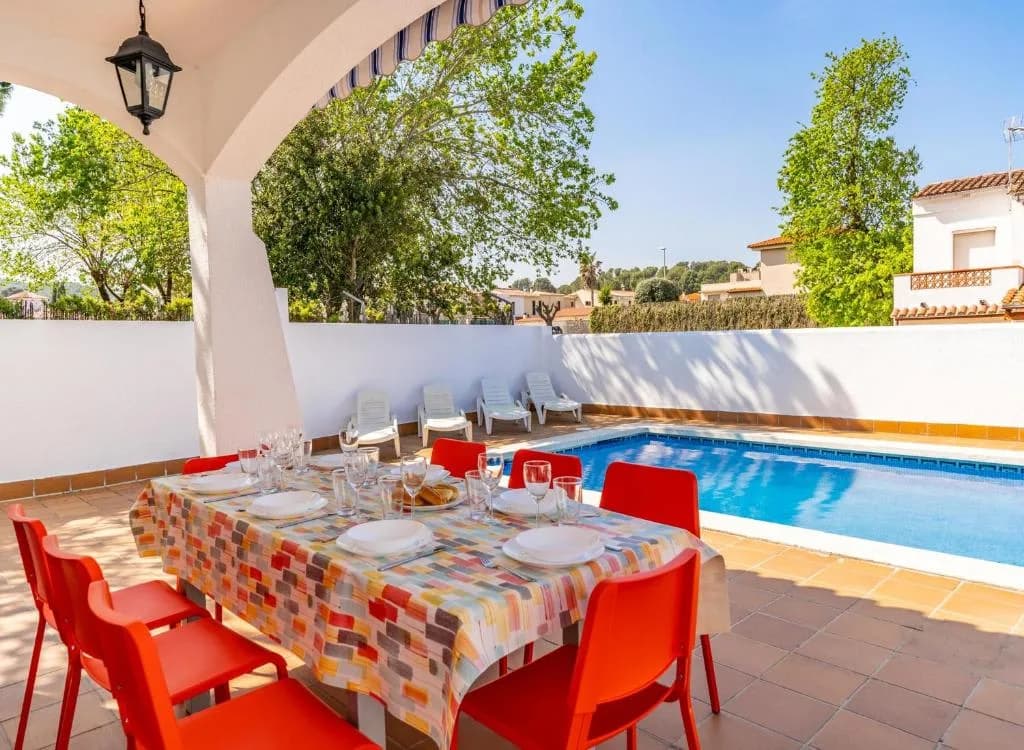 Stunningly luxurious villa right by Montgrí Park photo 4