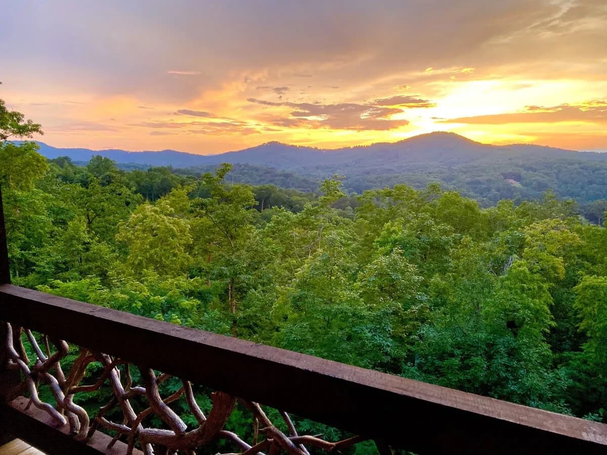 Long-Range View Villa in Blairsville Georgia photo 2