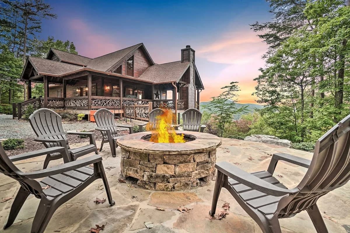 Long-Range View Villa in Blairsville Georgia photo 3