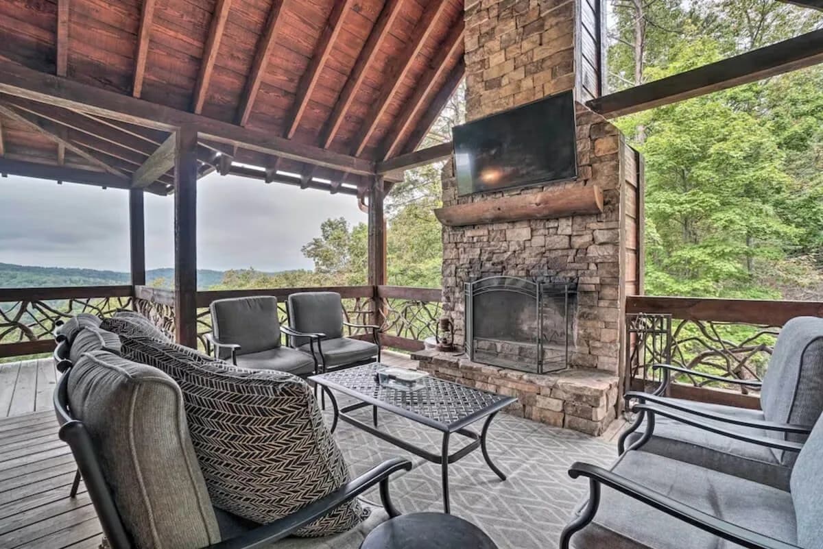 Long-Range View Villa in Blairsville Georgia photo 5