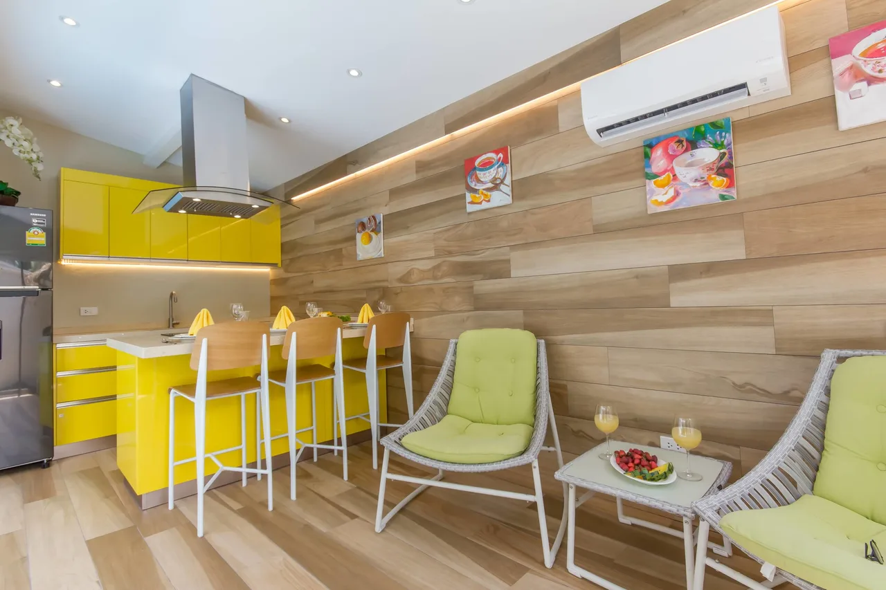 Sleek Villa With Unique Touch photo 3