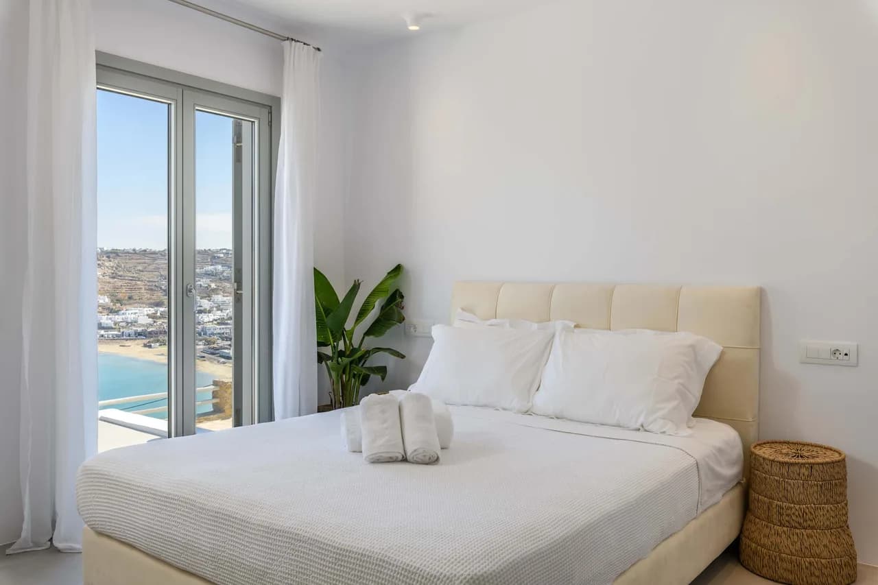 Villa With Absolute Privacy and Close Proximity to photo 3