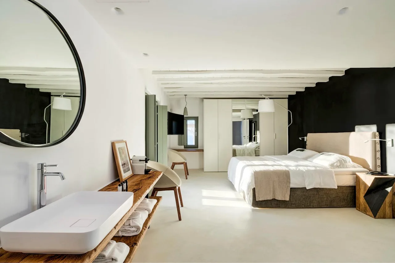 Stunning Mykonian Villa with Beautiful Sea Views photo 3