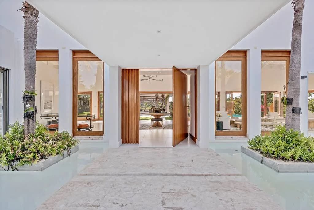 Modern Oasis With Golf Course Views in La Romana photo 2