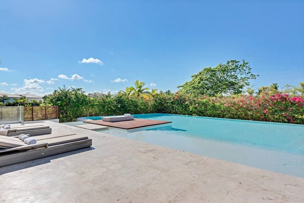 Modern Oasis With Golf Course Views in La Romana photo 5