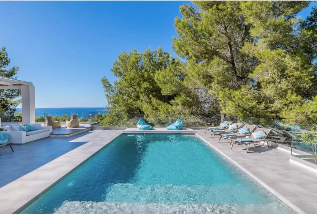 Chic Mediterranean Villa with Pool photo 5