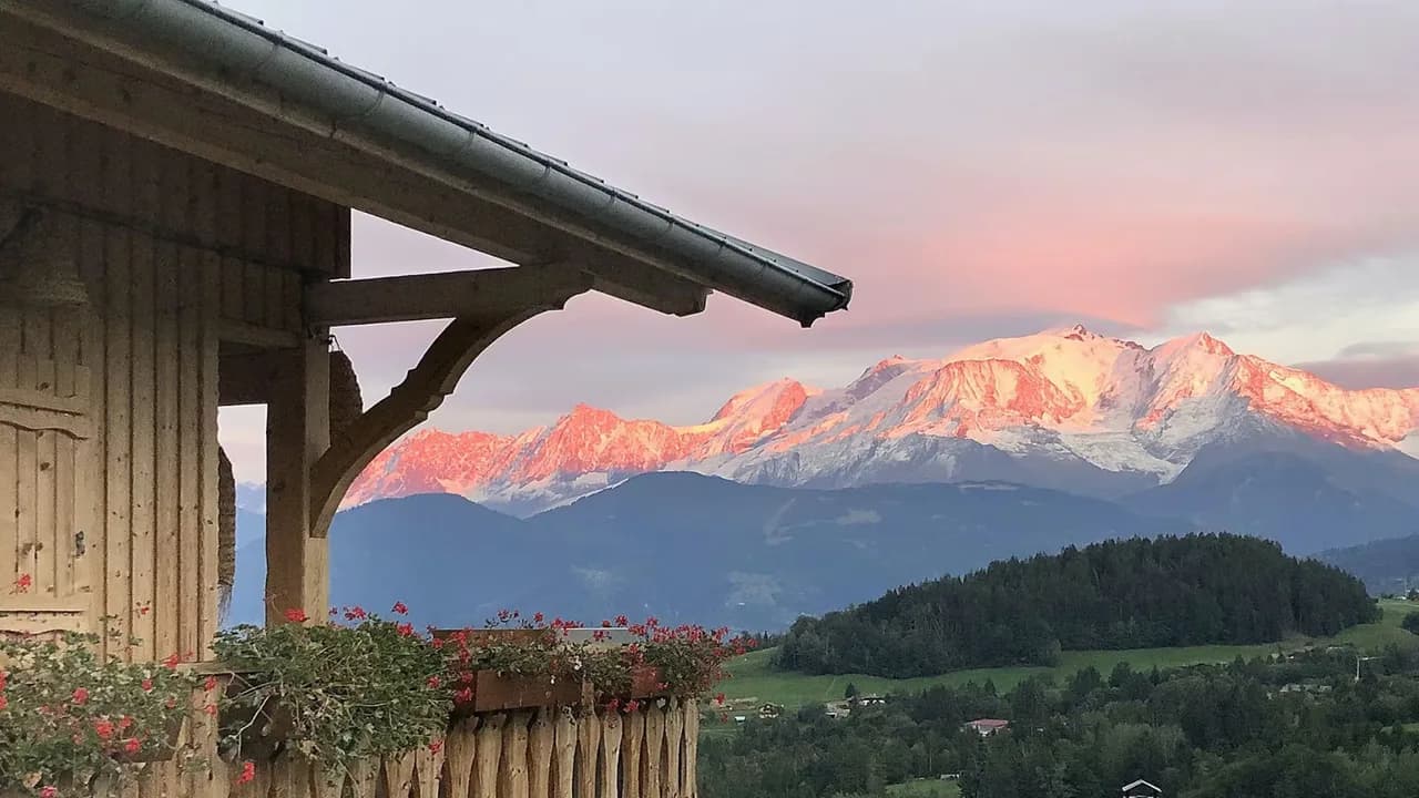 Luxury 5 Star Mountain Chalet photo 4