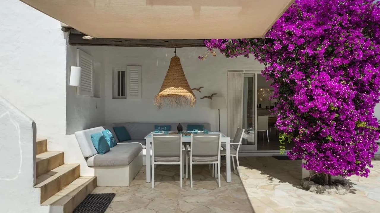 Bright and Modern House Close by the Beach photo 4