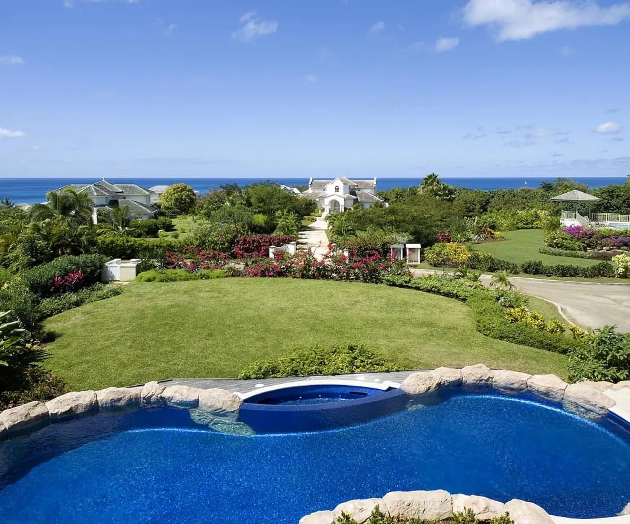 Luxurious 5-br Villa Located in a Fabulous Resort photo 5
