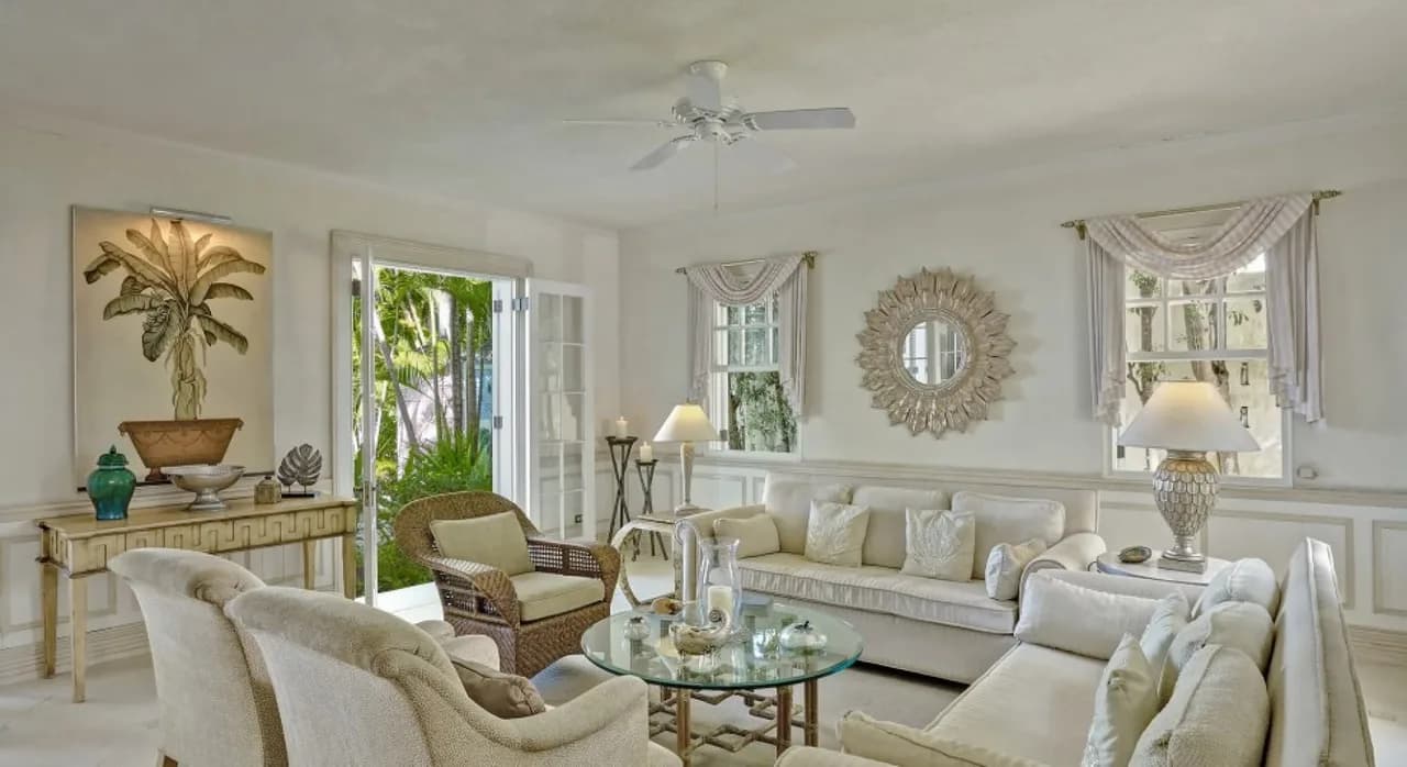 4 Bedroom Luxury Beach Front Villa photo 5