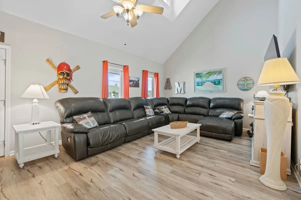 Spacious Six Bedroom Villa in North Myrtle Beach