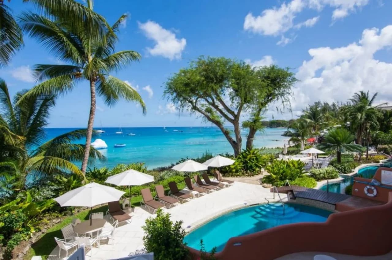 Gorgeous Apartment Right on the Beach