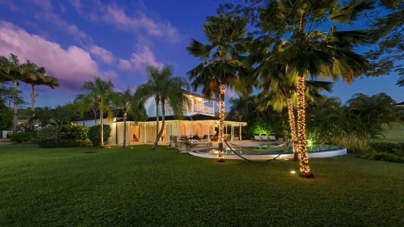 Unique 5 Bed With Stunning Gardens In Golf Resort