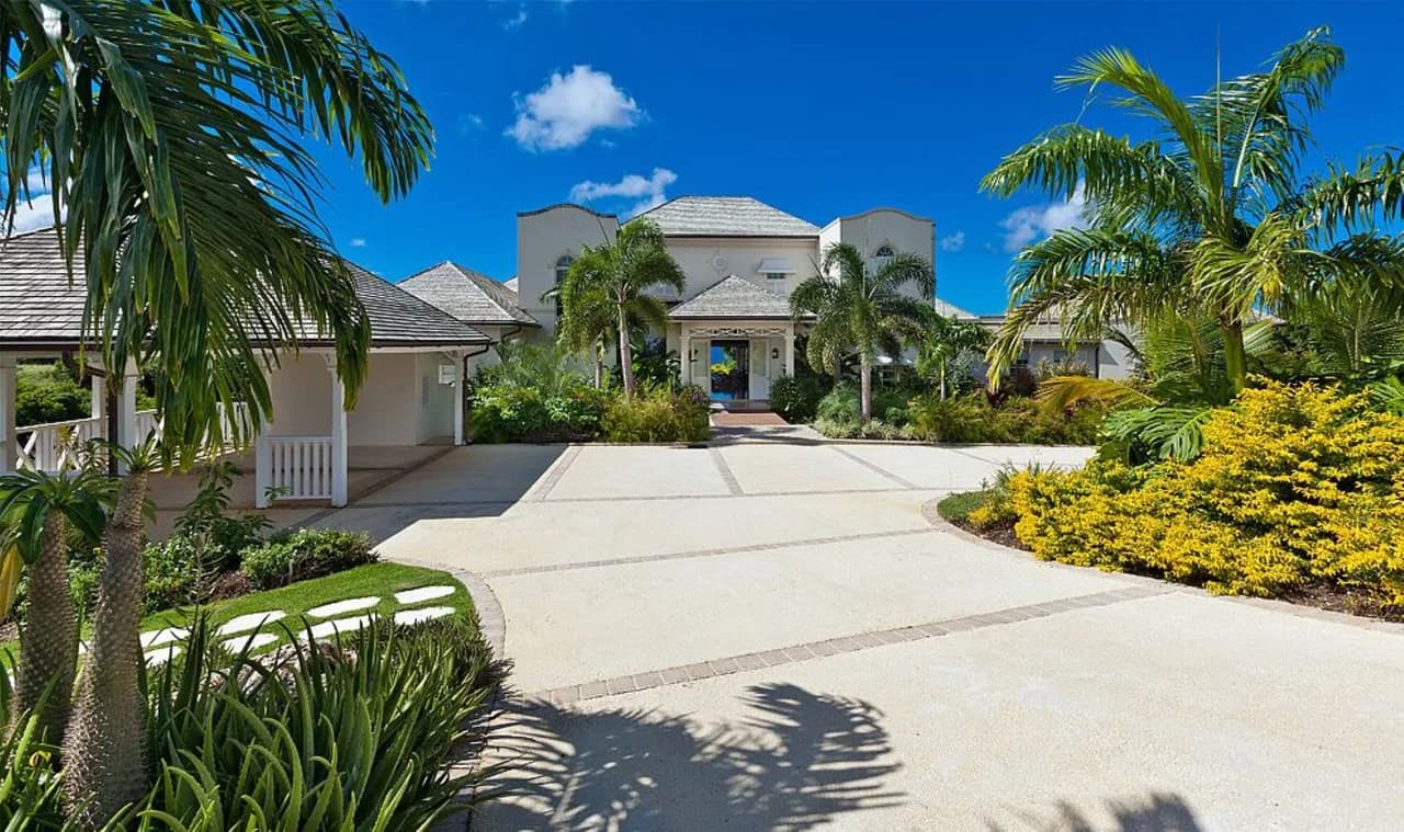 Luxury Barbados Villa Overlooking  Golf Course photo 3