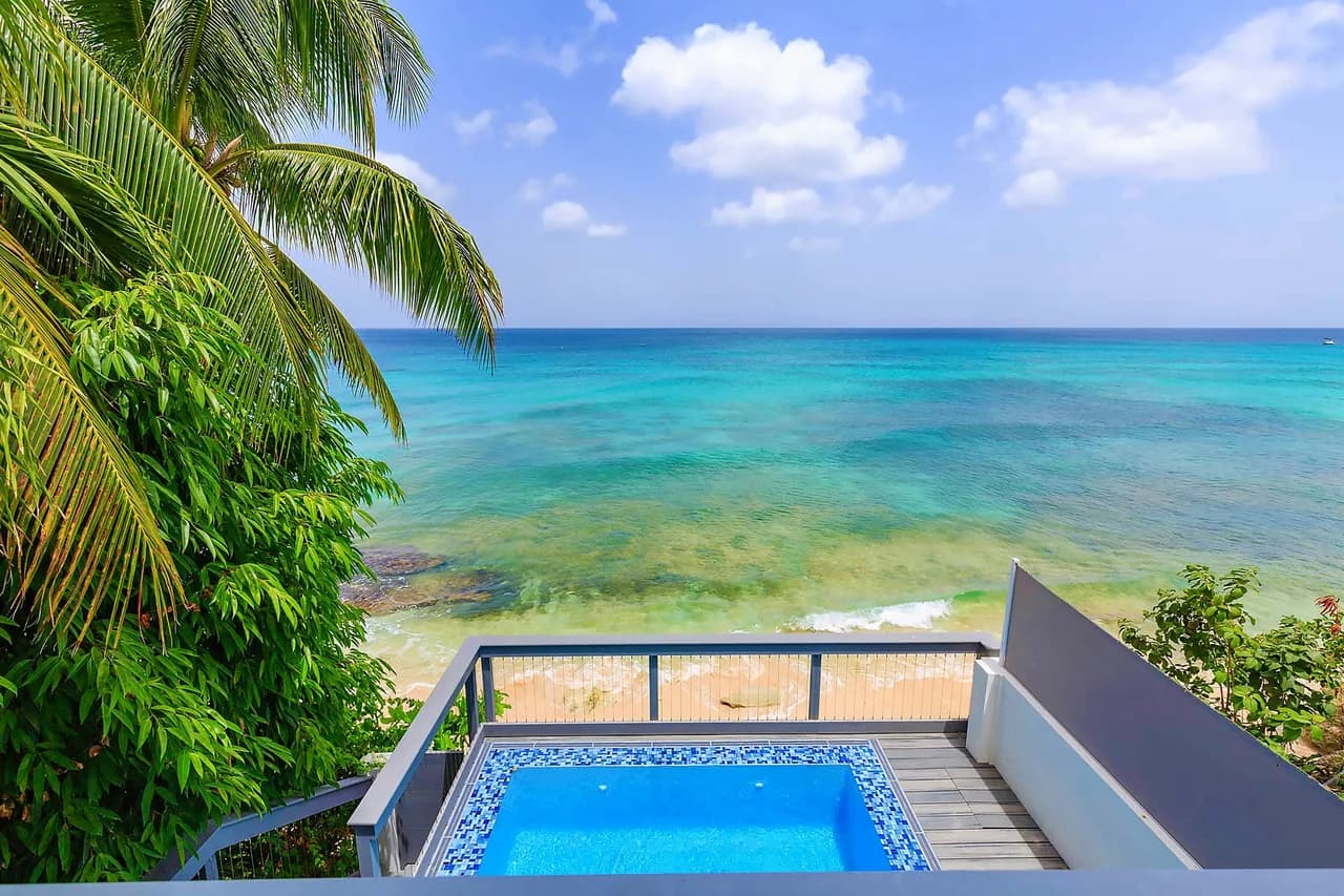 Exquisite Villa On The Beachfront in Barbados photo 2