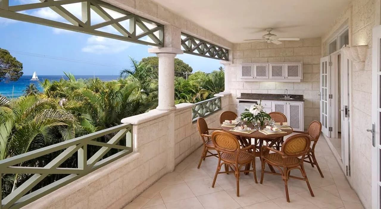 Luxurious 3BR Fully Equipped Suite