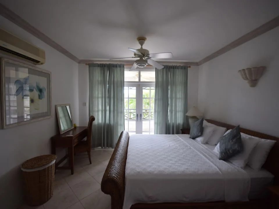 Luxurious 3BR Fully Equipped Suite photo 4
