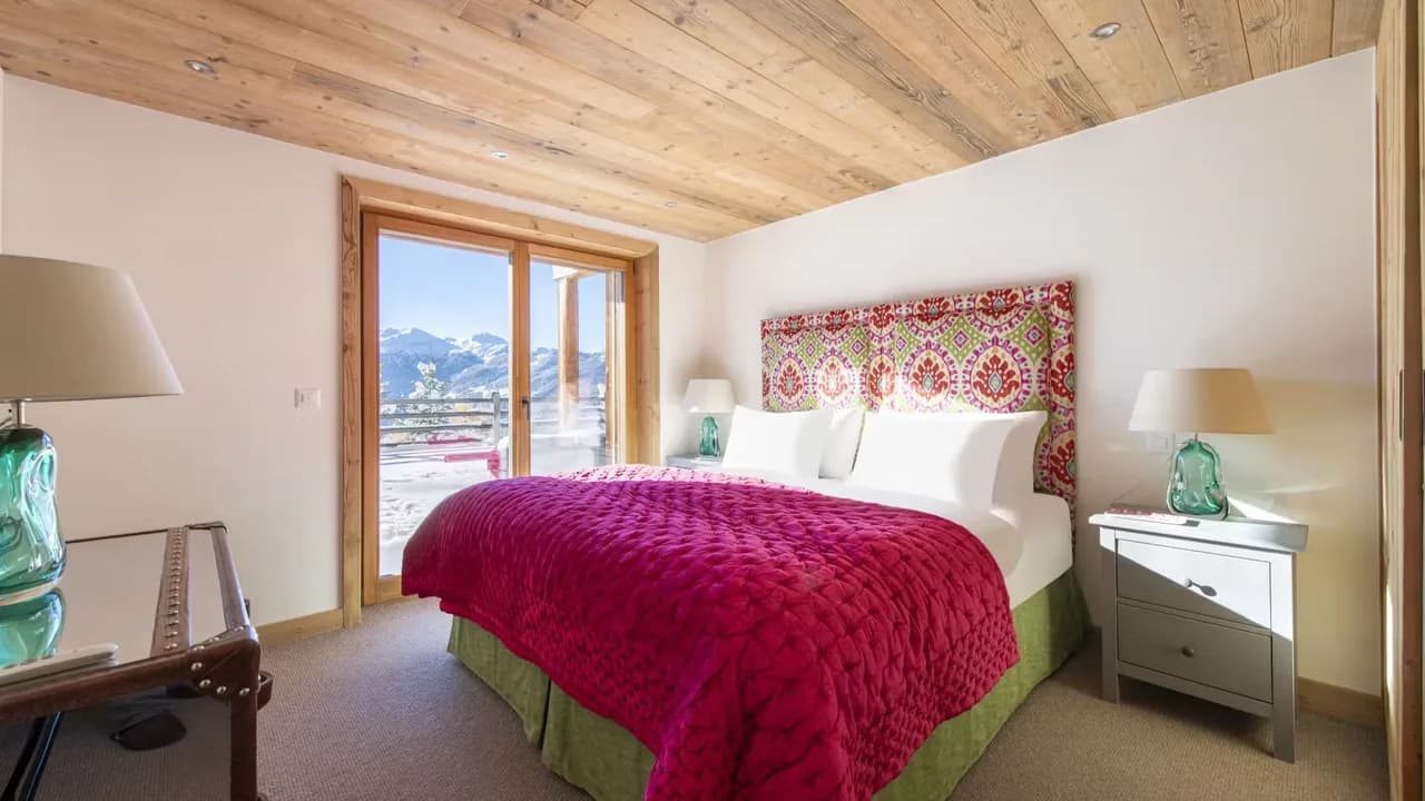 Impressive Luxury Chalet With Indoor Pool And Spa photo 3