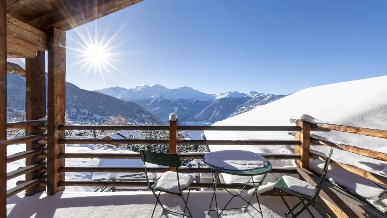Impressive Luxury Chalet With Indoor Pool And Spa photo 4