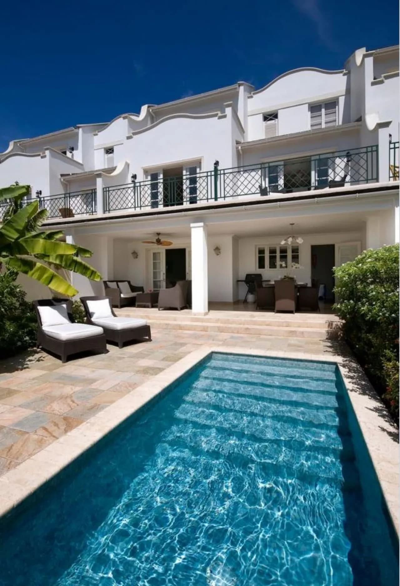 Lovely 4-bedroom Town House in Mullins photo 3