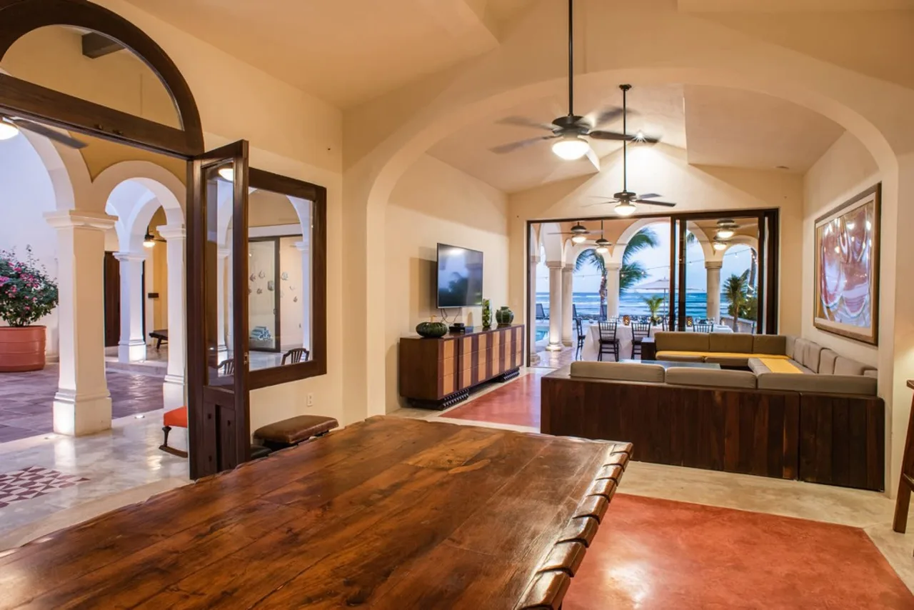 Mexican Boutique Villa with Tennis Court and Pool photo 2