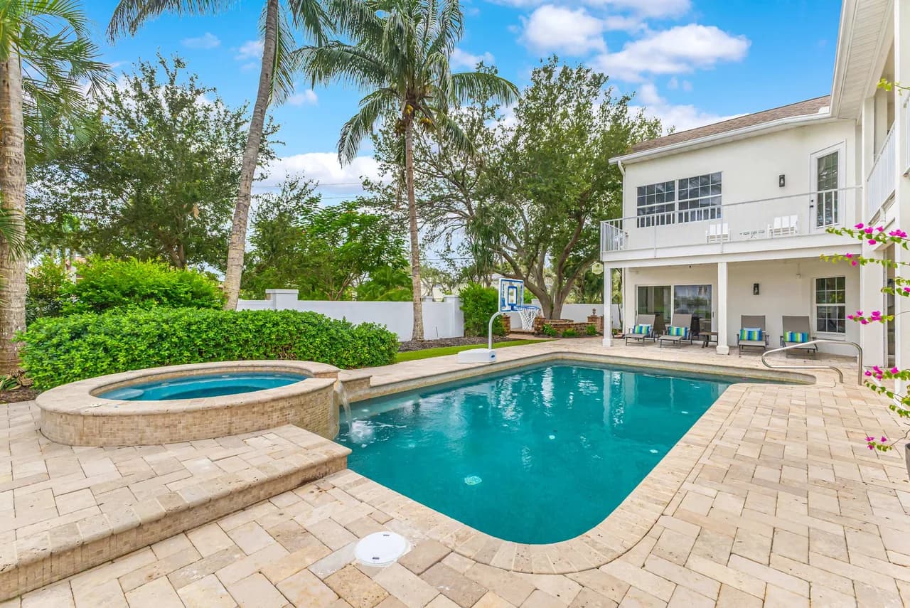 Luxury 6BR Retreat with Beach Access