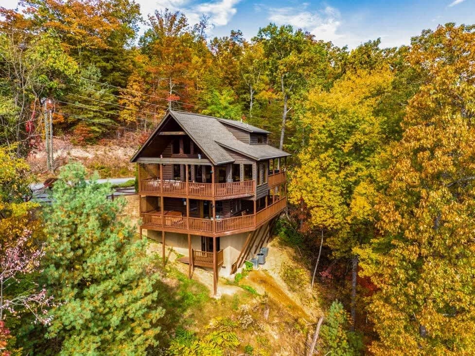 Private Mountain View Villa in Dandridge Tennessee photo 3