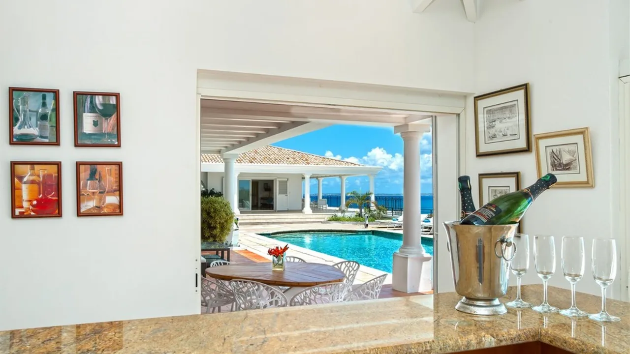 LAVISH 3BR VILLA WITH HEATED POOL photo 5
