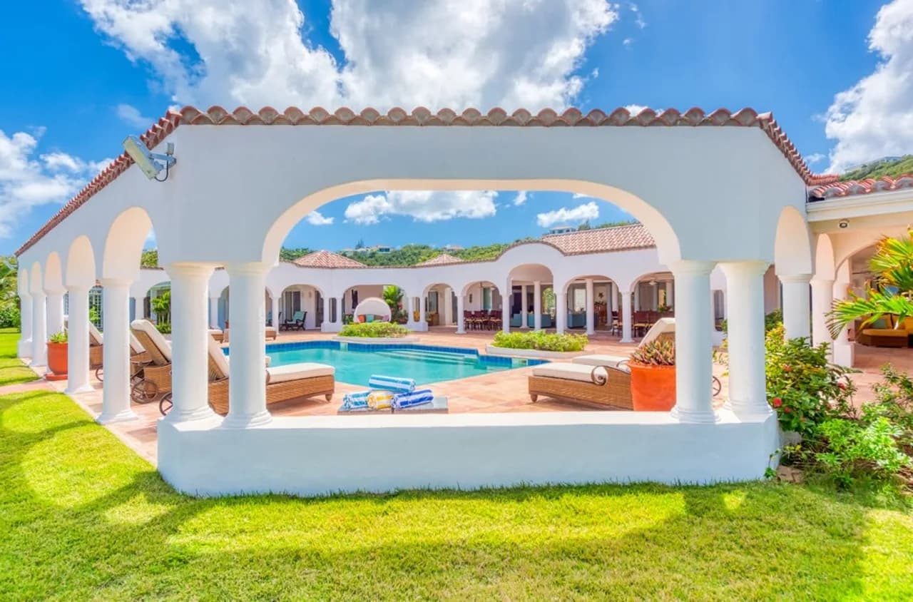 Elegant Caribbean Villa with Panoramic View