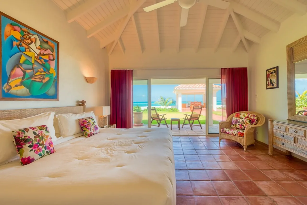 Elegant Caribbean Villa with Panoramic View photo 3