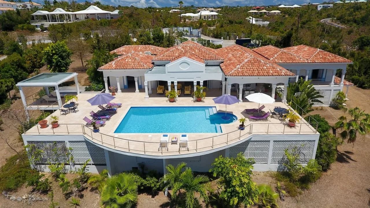 RELAXING 4BR VILLA WITH SUPERB PANORAMIC VIEWS photo 5