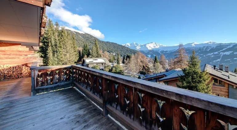 Modern luxurious ski in/ski out apartment in Verbier