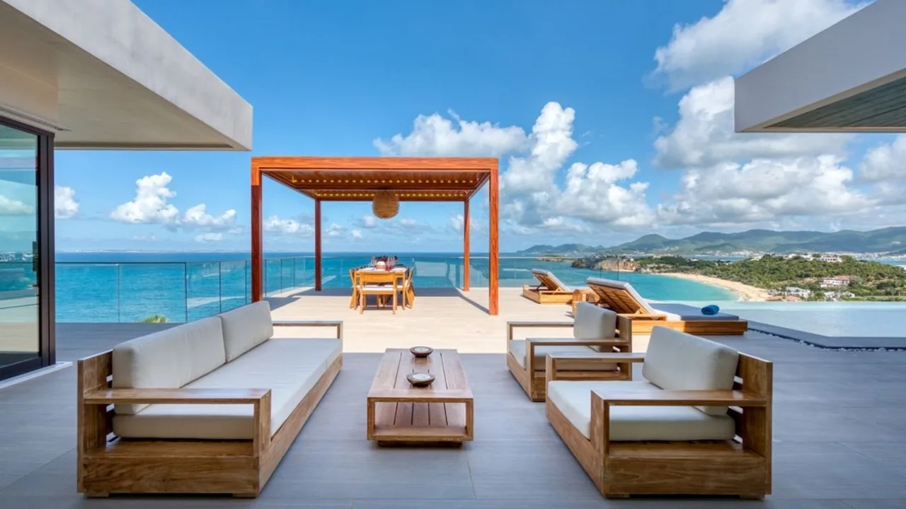 Spectacular 5BR luxury villa with infinity pool photo 4