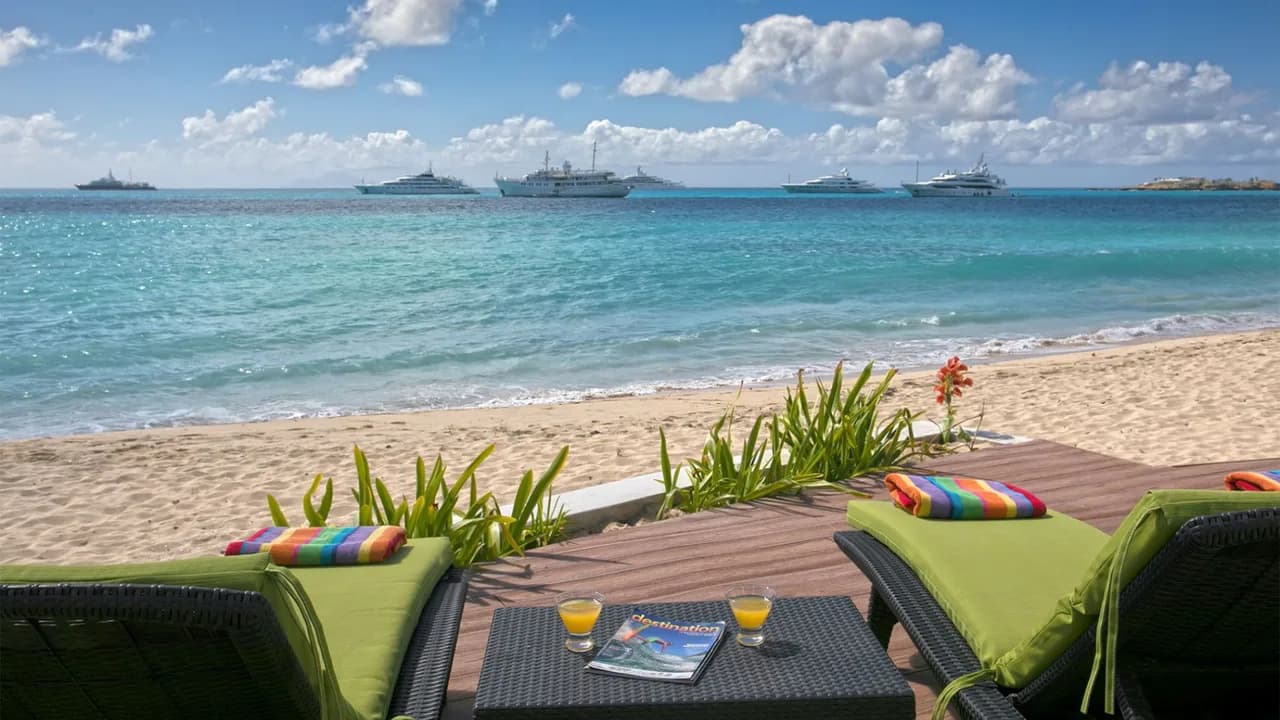 ITALIAN-STYLE BEACHFRONT VILLA IN SIMPSON BAY ROAD photo 5