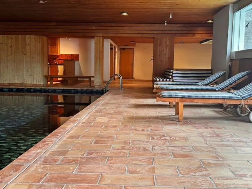 Serene Chalet With Shared Pool and Spa photo 4