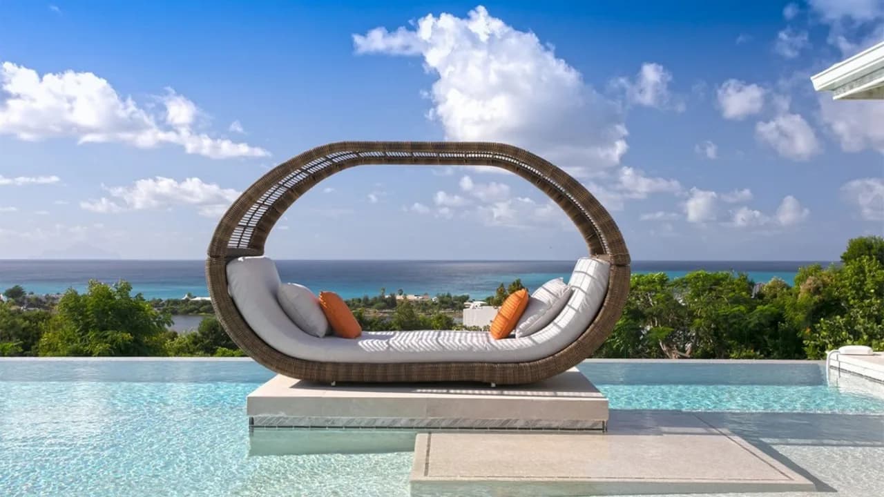 MAGNIFICENT 5BR VILLA IN TERRES BASSES photo 5