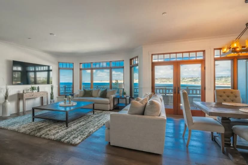 Beachfront Four Bedroom Villa in San Diego